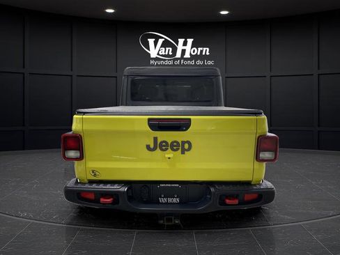 Used 2023 Jeep Gladiator Rubicon w/ Cold Weather Group image 5