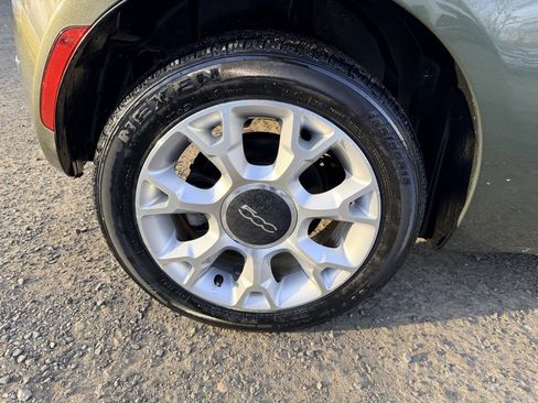 Used 2016 FIAT 500 Lounge image 11