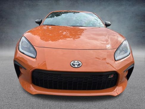 Used 2023 Toyota GR86 10th Anniversary SE RWD image 8