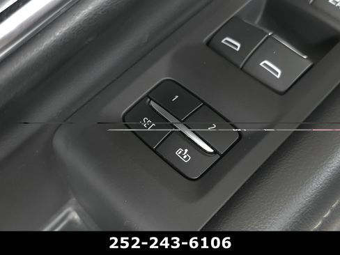 Used 2023 Chevrolet Tahoe Premier AWD/4WD image 12