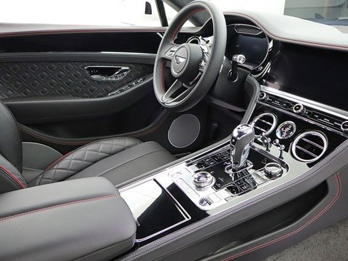 Certified 2021 Bentley Continental GT image 32