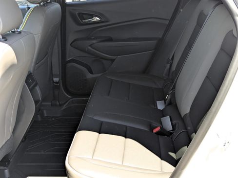 New 2026 Chevrolet Trax ACTIV w/ Sunroof Package FWD image 16