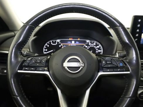 Used 2023 Nissan Altima 2.5 SL FWD image 17