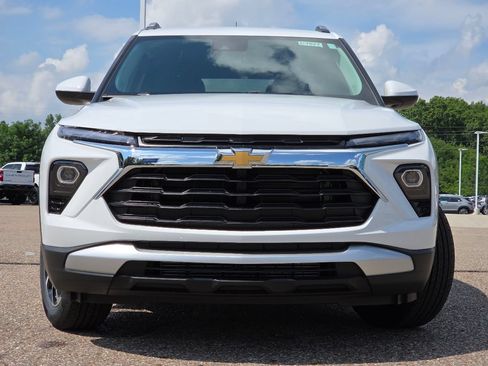 New 2026 Chevrolet TrailBlazer LT w/ Convenience Package AWD/4WD image 13