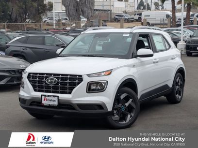 New 2025 Hyundai Venue SEL