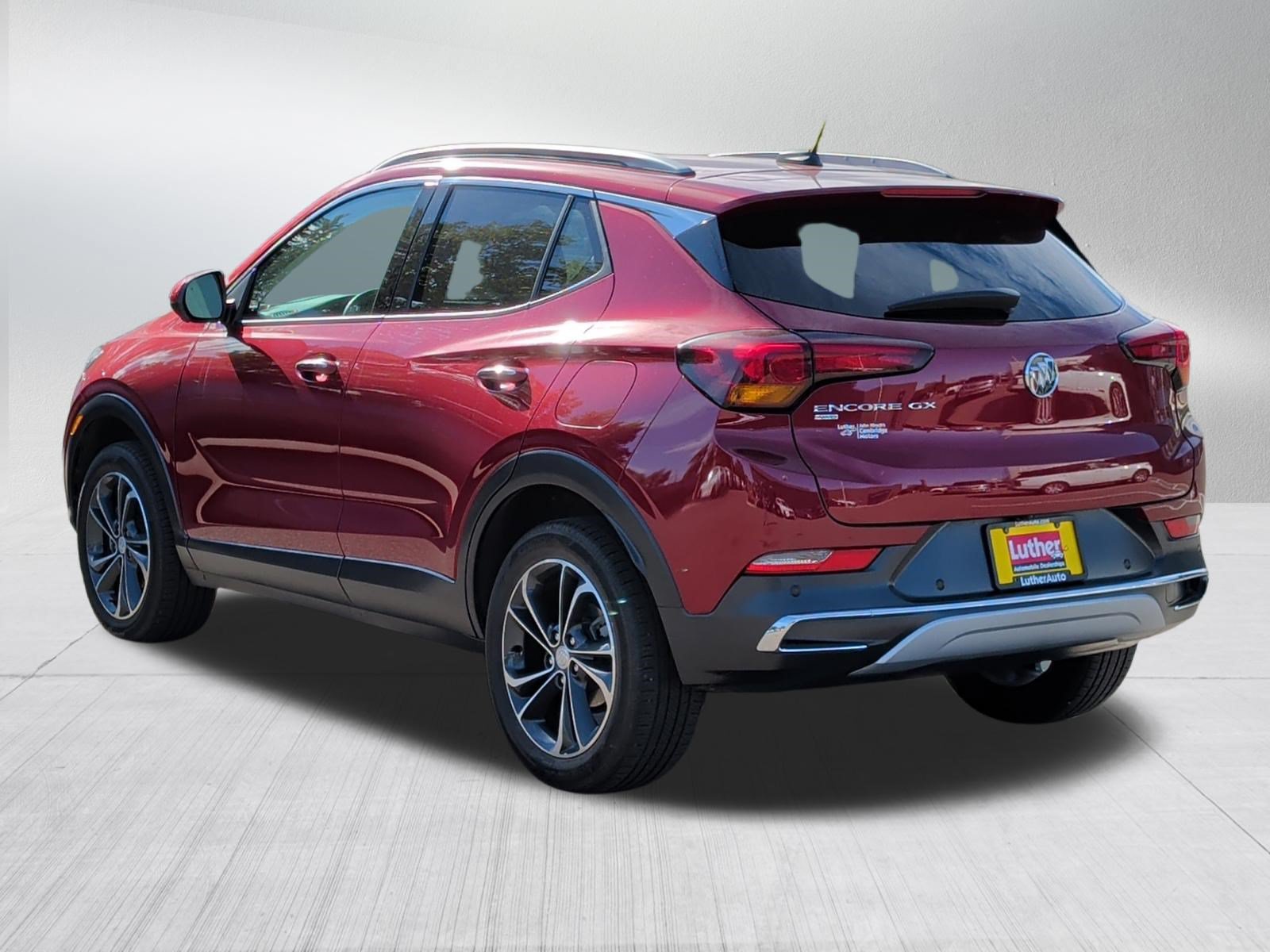 Used 2020 Buick Encore GX Essence w/ Advanced Technology Package AWD/4WD image 6