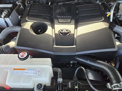 Used 2024 Toyota Tundra Limited w/ Power Package AWD/4WD image 27