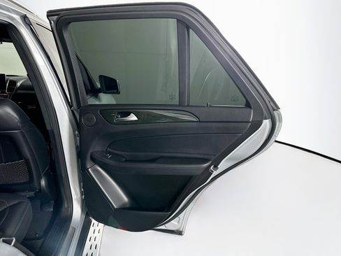 Used 2018 Mercedes-Benz GLE 350 image 30