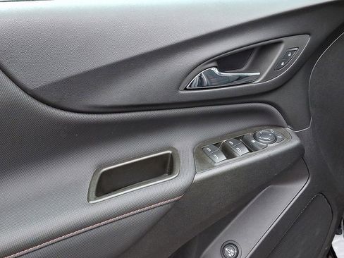 Used 2024 Chevrolet Equinox RS image 11