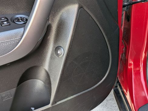 Used 2014 Kia Sorento LX image 13