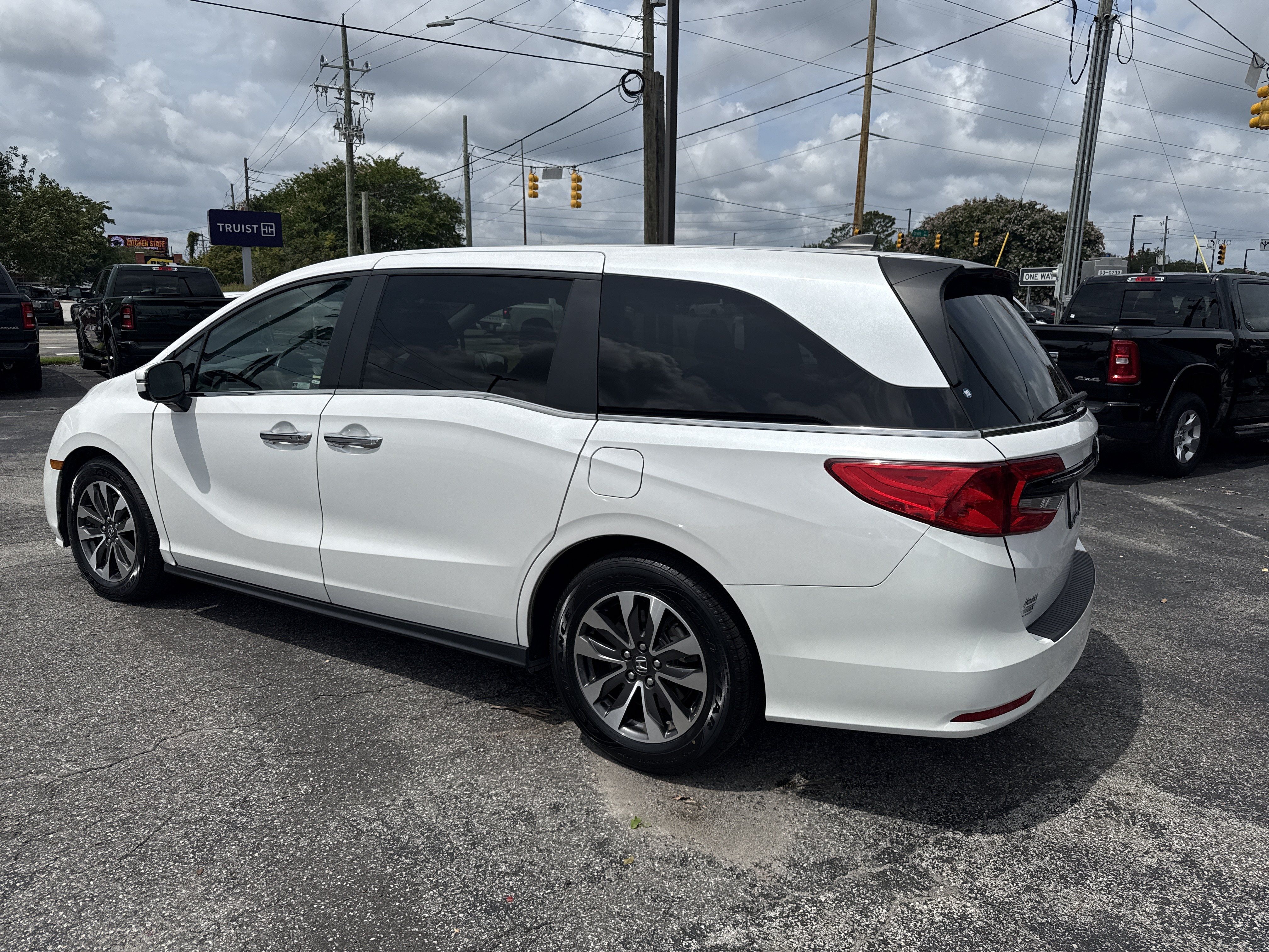 Used 2023 Honda Odyssey EX-L image 20