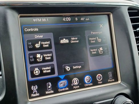 Used 2016 Jeep Grand Cherokee Overland image 27