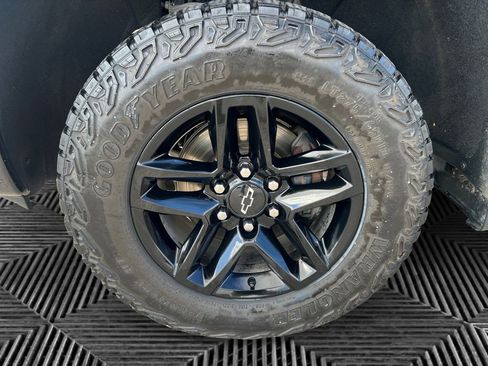 Used 2024 Chevrolet Silverado 1500 LT Trail Boss w/ Convenience Package II image 14