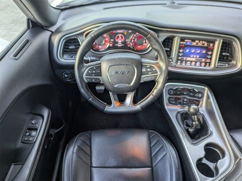 Used 2015 Dodge Challenger SRT Hellcat image 14