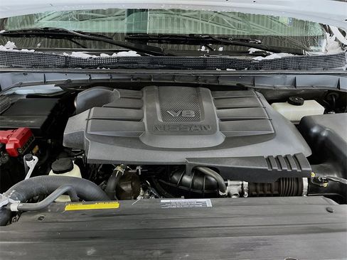 Used 2023 Nissan Titan SV w/ SV Convenience Package image 30