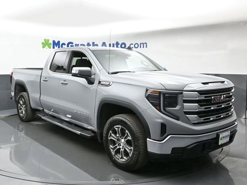 New 2025 GMC Sierra 1500 SLE w/ Preferred Package image 2