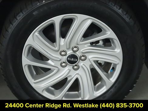 Certified 2024 Lincoln Corsair FWD image 10
