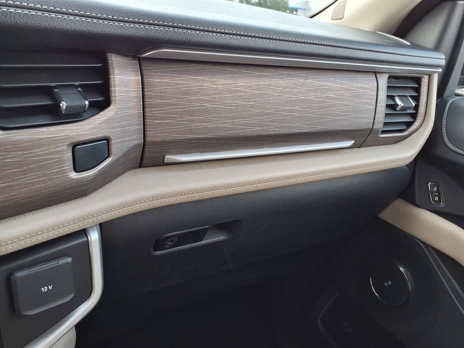 Used 2024 Ford Expedition Max Limited AWD/4WD image 19