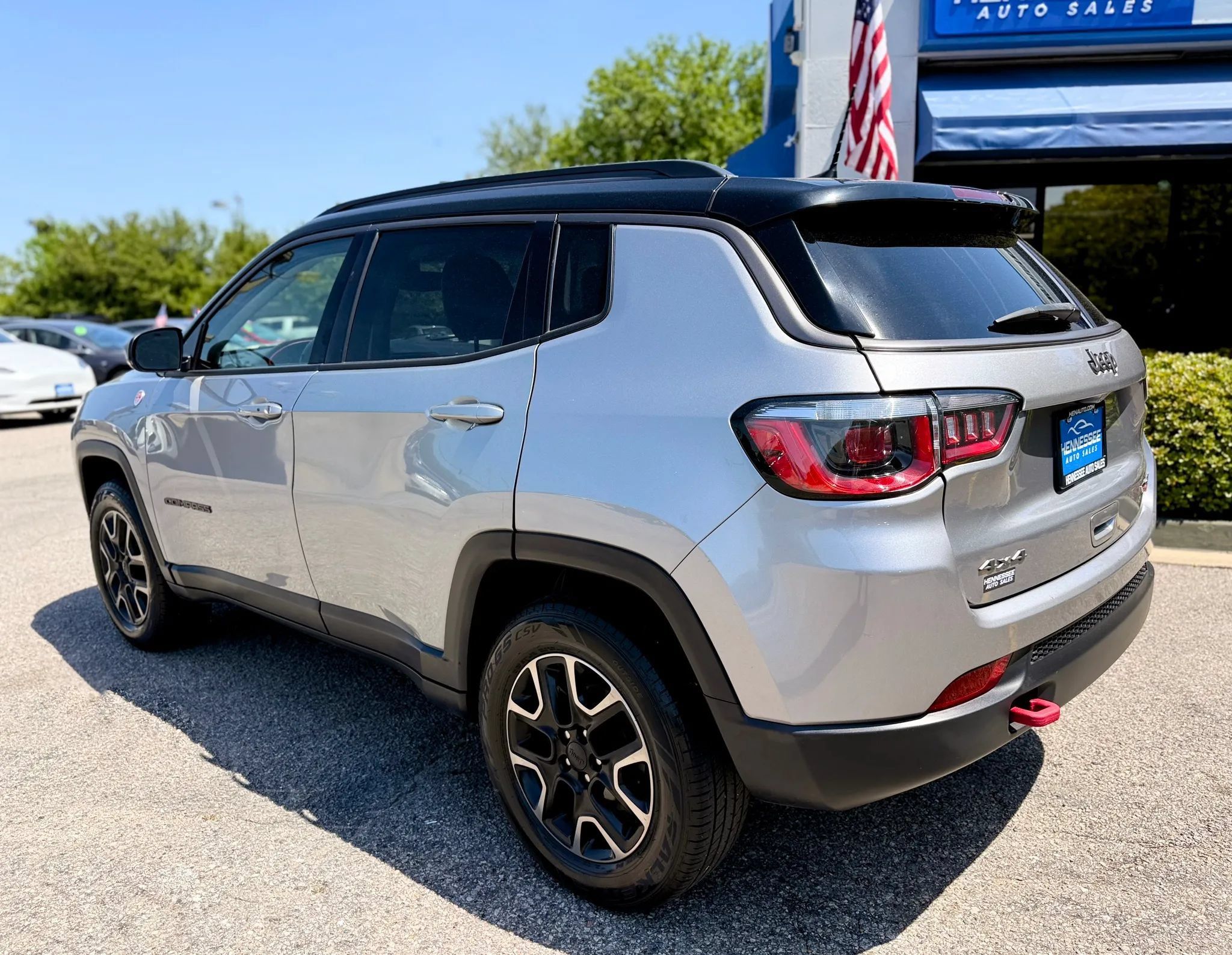 Used 2019 Jeep Compass Trailhawk w/ Cold Weather Group AWD/4WD image 8