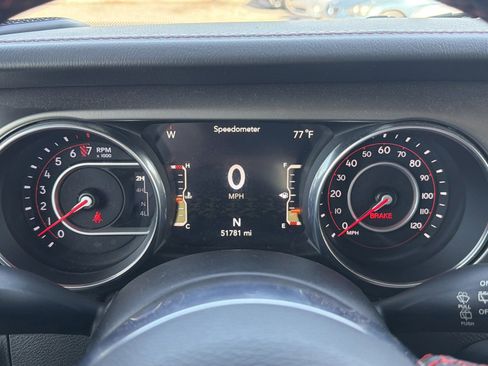 Used 2018 Jeep Wrangler Rubicon AWD/4WD image 32