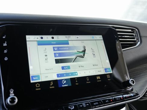 Used 2023 Jeep Wagoneer L Series II image 57