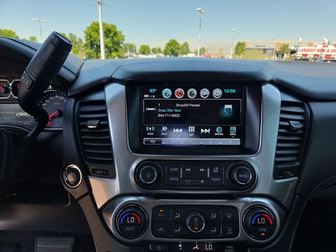 Used 2019 Chevrolet Suburban Premier AWD/4WD image 24