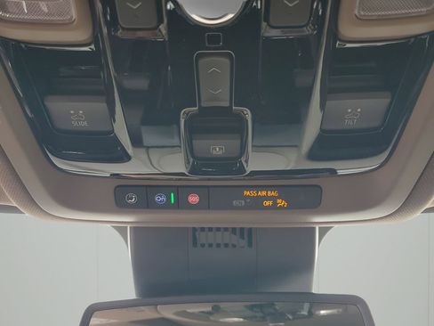 New 2026 GMC Yukon Denali w/ Sun & Power Step Package image 42