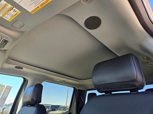 New 2026 Ford F250 Lariat w/ Black Appearance Package image 8