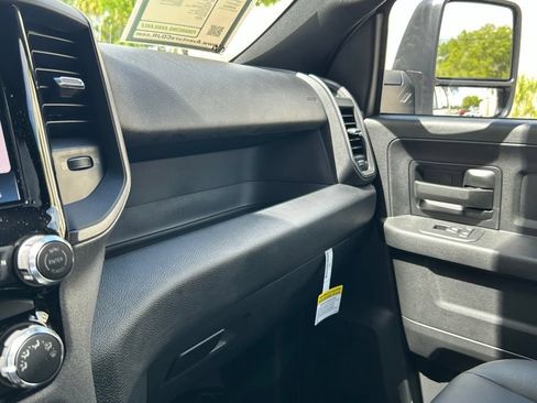 Used 2025 RAM 5500 Tradesman AWD/4WD image 26