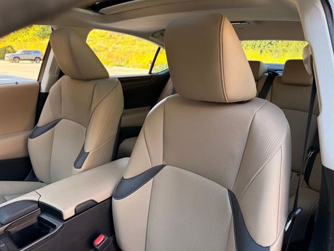 Used 2021 Lexus ES 350 w/ Premium Package image 11