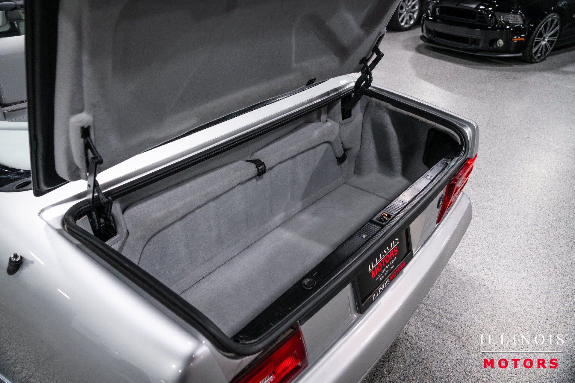 Used 2002 Mercedes-Benz SL 500 image 16