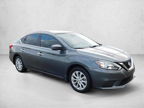 Used 2019 Nissan Sentra SV FWD image 3