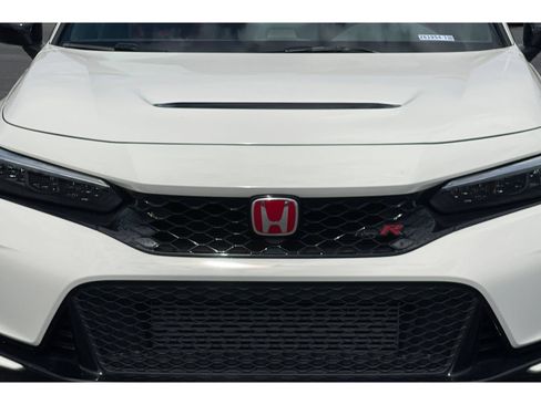 Used 2025 Honda Civic Type R image 12