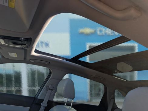 Used 2022 Kia Sorento SX image 19