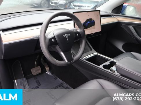 Used 2023 Tesla Model Y Long Range AWD/4WD image 9