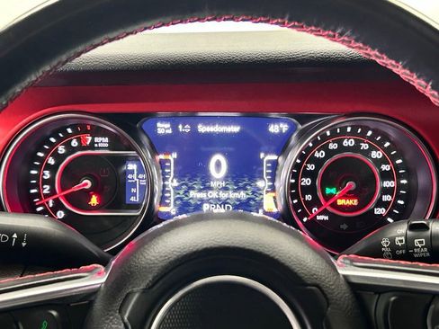 Certified 2021 Jeep Wrangler Unlimited Rubicon w/ Xtreme Recon 35" Tire Package image 28