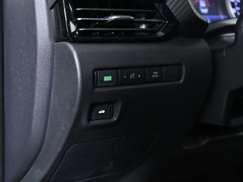 Certified 2023 Nissan Sentra SR w/ SR Premium Package FWD image 22