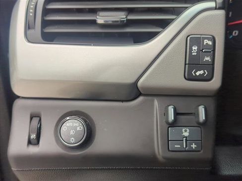 Used 2016 Chevrolet Tahoe LT RWD image 17