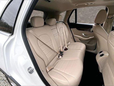 Used 2018 Mercedes-Benz GLC 300 GLC 300 w/ Multimedia Package image 24