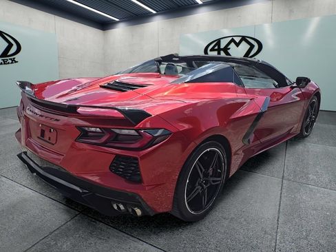 Used 2021 Chevrolet Corvette Stingray Premium Conv w/ Z51 Performance Package RWD image 3