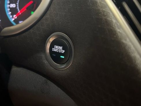 Used 2024 Chevrolet Malibu LT image 34