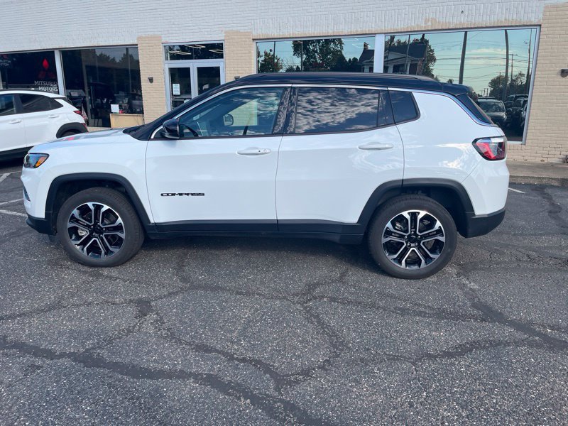 Used 2024 Jeep Compass Limited AWD/4WD image 8