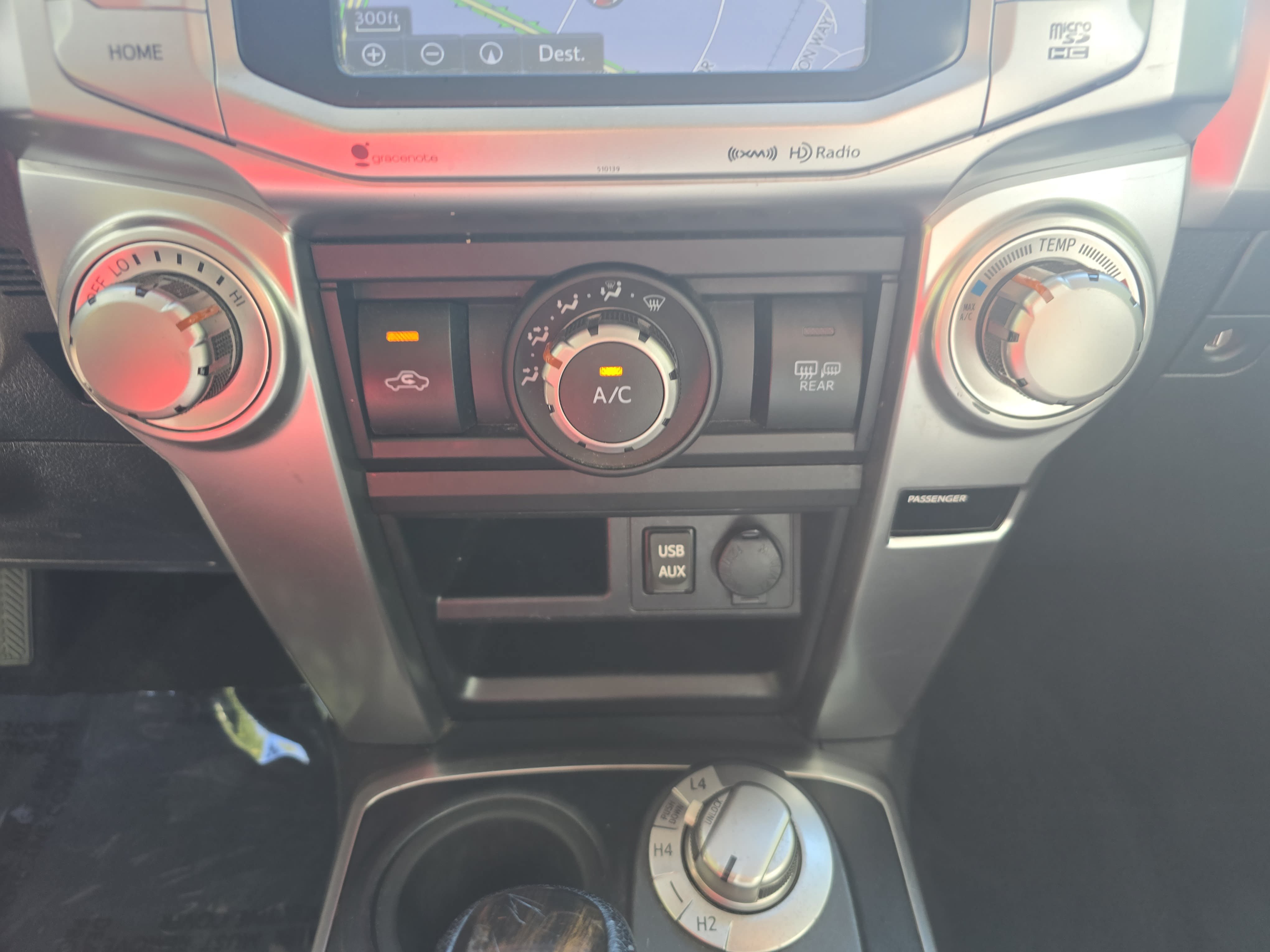 Used 2017 Toyota 4Runner SR5 AWD/4WD image 23