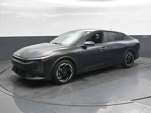 Used 2025 Kia K4 EX FWD image 7