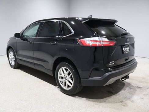 Used 2022 Ford Edge SEL w/ Convenience Package image 4