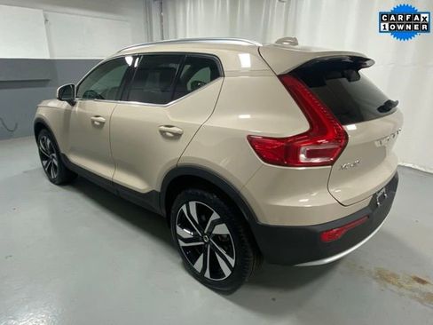 Certified 2025 Volvo XC40 B5 Ultra w/ Protection Package Premier image 2