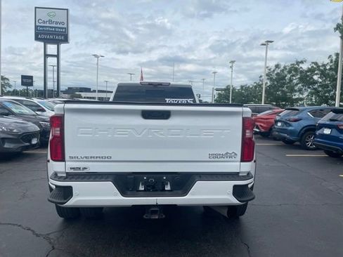 Used 2024 Chevrolet Silverado 3500 High Country w/ Technology Package AWD/4WD image 3