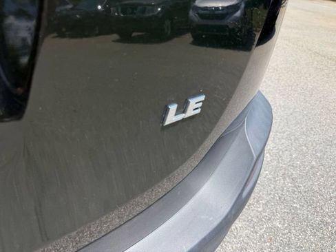 Used 2013 Toyota RAV4 LE FWD image 9