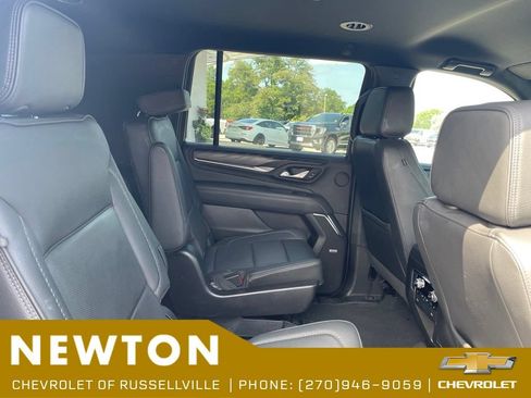 Used 2022 GMC Yukon XL Denali w/ Max Trailering Package AWD/4WD image 12