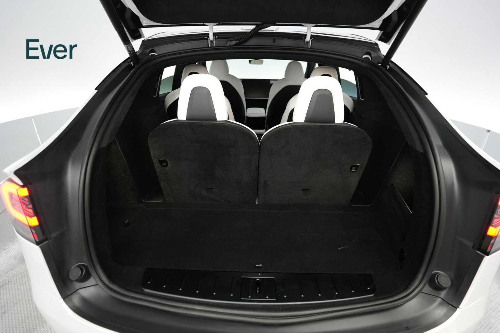 Used 2026 Tesla Model X Plaid AWD/4WD image 8